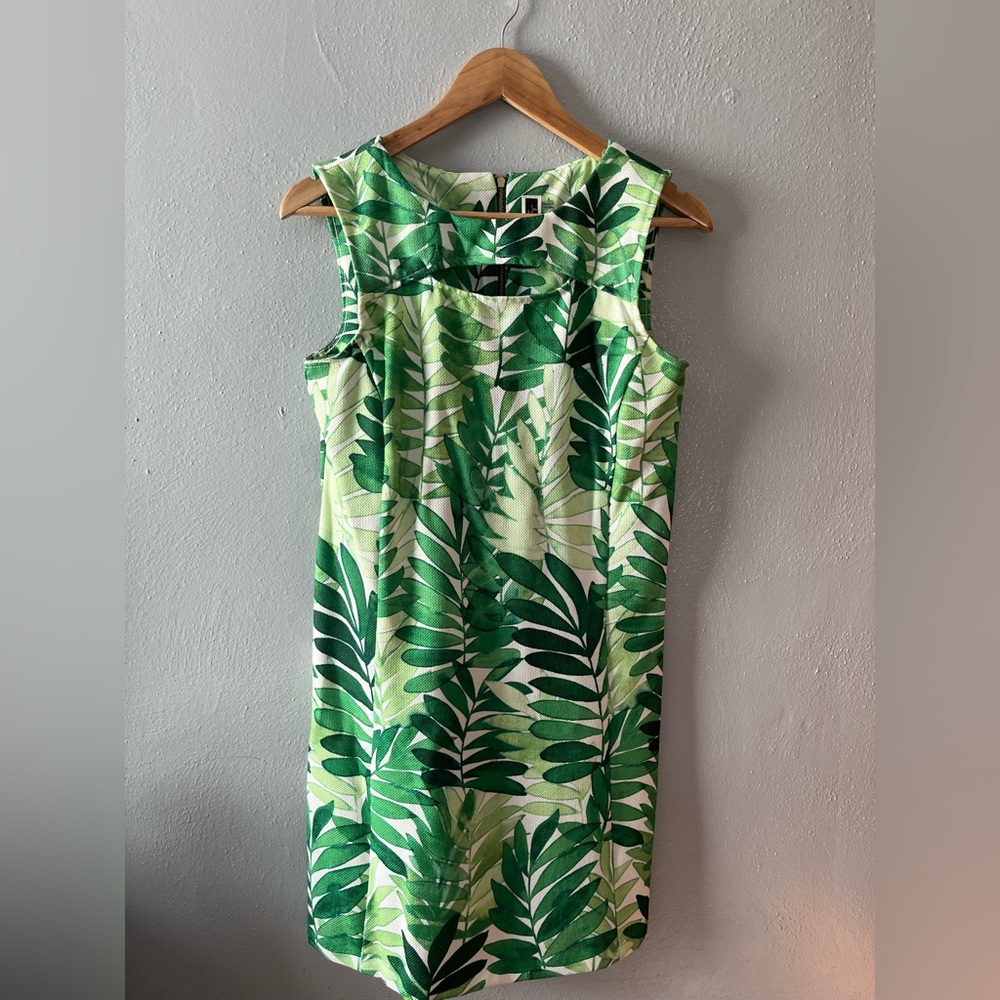 Julian Taylor New York Green Leaf Print Sleeveless Mini Dress, Size 8